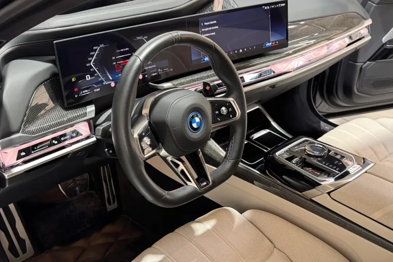 BMW M7 (Seria 7) din 2024 cu 38.558 km - oferta BMW248390 - foto 26