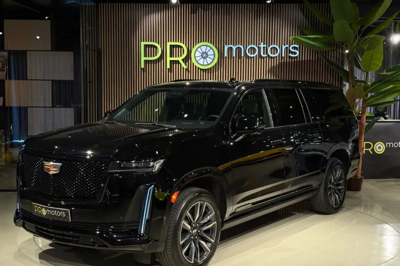 Cadillac Escalade din 2023 cu 15.776 km - oferta CAD248392 - foto 1