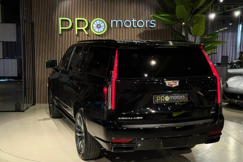 Cadillac Escalade din 2023 cu 15.776 km - oferta CAD248392 - foto 8