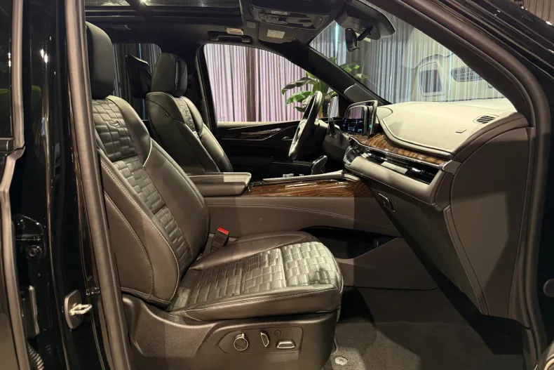 Cadillac Escalade din 2023 cu 15.776 km - oferta CAD248392 - foto 26