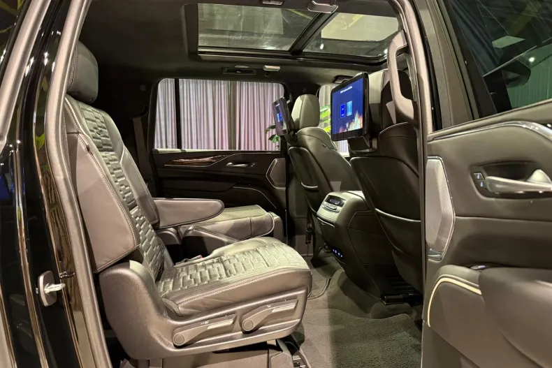 Cadillac Escalade din 2023 cu 15.776 km - oferta CAD248392 - foto 29