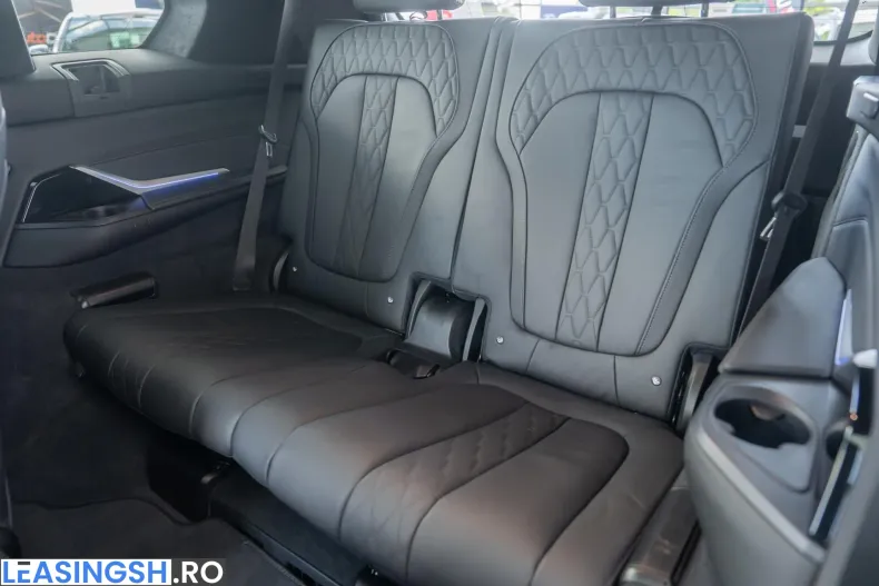 BMW X7 (Seria X) din 2023 cu 86.000 km - oferta BMW248396 - foto 13