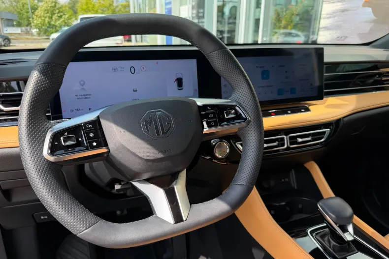 MG HS din 2025 cu 7.900 km - oferta MG0248406 - foto 37