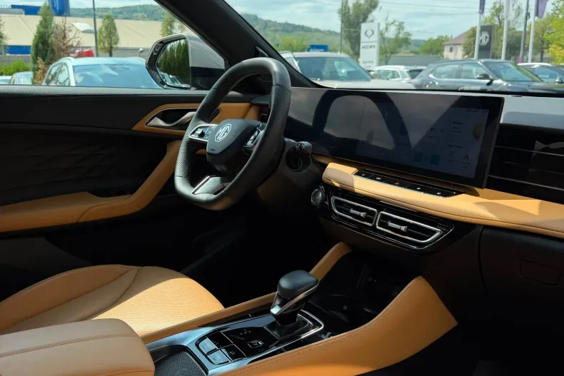 MG HS din 2025 cu 7.900 km - oferta MG0248406 - foto 40