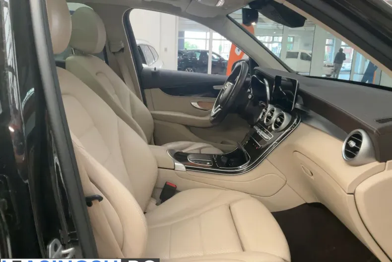 Mercedes-Benz GLC din 2021 cu 52.680 km - oferta MER248425 - foto 8