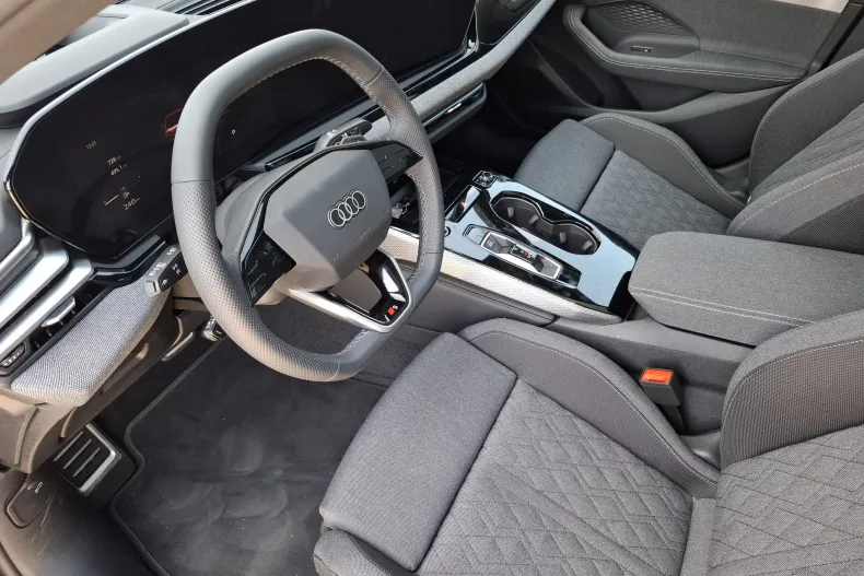 Audi A5 Limuzina din 2025 cu 5.347 km - oferta AUD248428 - foto 8