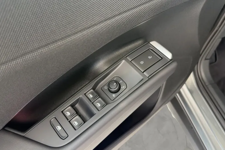 Volkswagen T-Roc din 2026 cu 1 km - oferta VOL248430 - foto 11