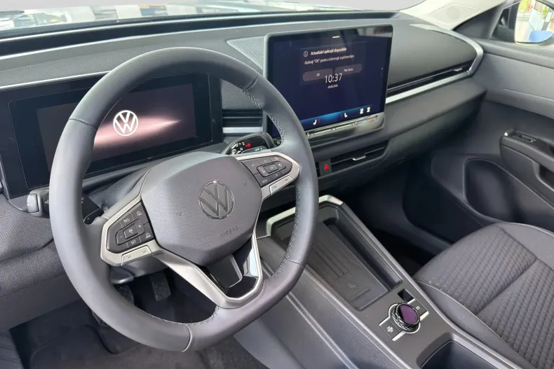 Volkswagen T-Roc din 2026 cu 1 km - oferta VOL248430 - foto 13