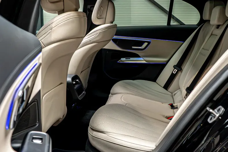 Mercedes-Benz E din 2025 cu 30.500 km - oferta MER248433 - foto 15
