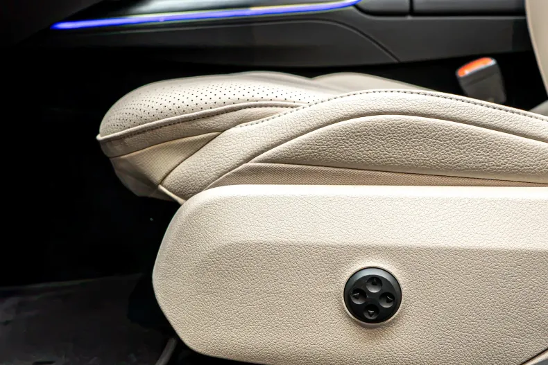 Mercedes-Benz E din 2025 cu 30.500 km - oferta MER248433 - foto 24