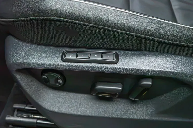 Volkswagen Tiguan din 2021 cu 174.500 km - oferta VOL248434 - foto 30