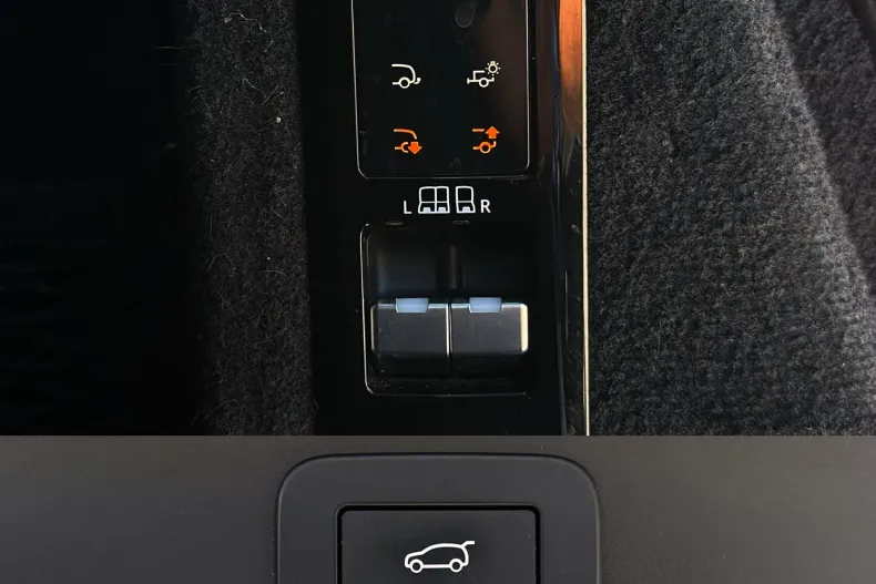 Land Rover Range Rover Sport din 2023 cu 136.776 km - oferta LAN248437 - foto 39
