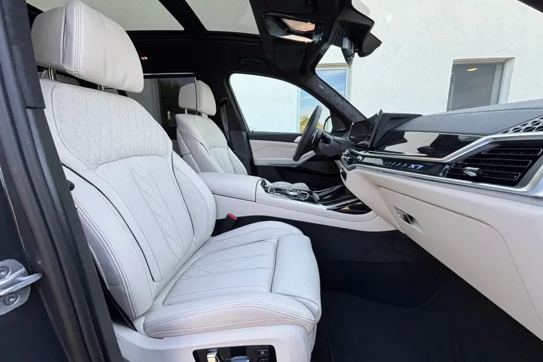 BMW X7 (Seria X) din 2026 cu 1 km - oferta BMW248444 - foto 8