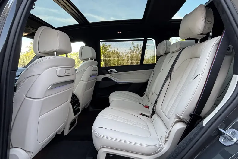 BMW X7 (Seria X) din 2026 cu 1 km - oferta BMW248444 - foto 10