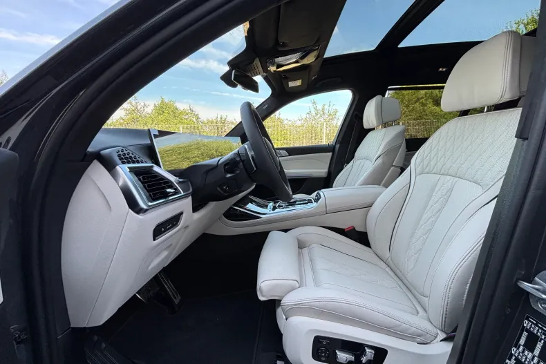 BMW X7 (Seria X) din 2026 cu 1 km - oferta BMW248444 - foto 11