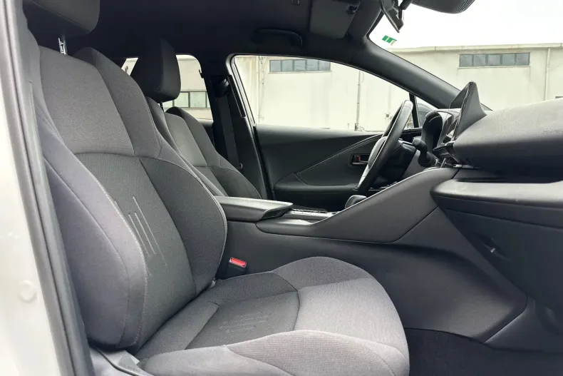 Toyota C-HR din 2024 cu 47.211 km - oferta TOY248445 - foto 11