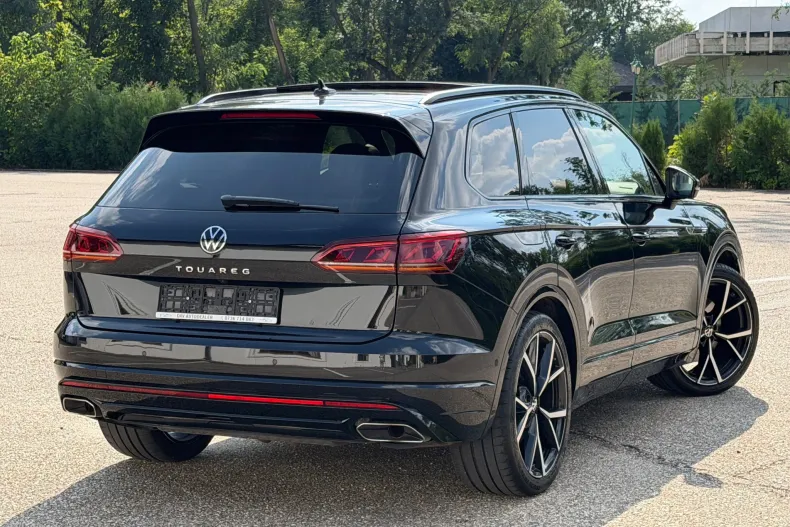 Volkswagen Touareg din 2023 cu 147.420 km - oferta VOL248450 - foto 4