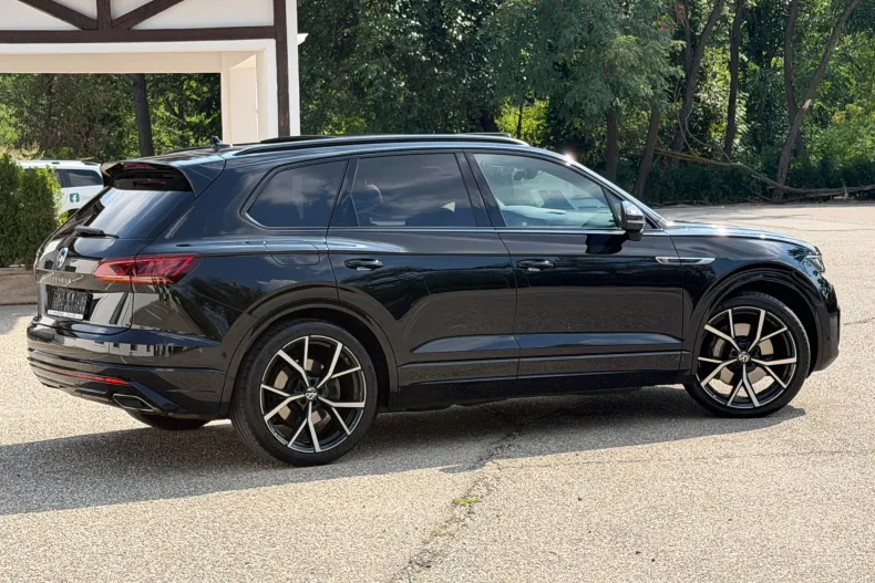 Volkswagen Touareg din 2023 cu 147.420 km - oferta VOL248450 - foto 5