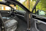 Volkswagen Touareg din 2023 cu 147.420 km - oferta VOL248450 - foto 18