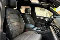 Volkswagen Touareg din 2023 cu 147.420 km - oferta VOL248450 - foto 19