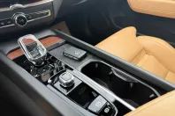 Volvo XC60 din 2023 cu 125.899 km - oferta VOL248453 - foto 23