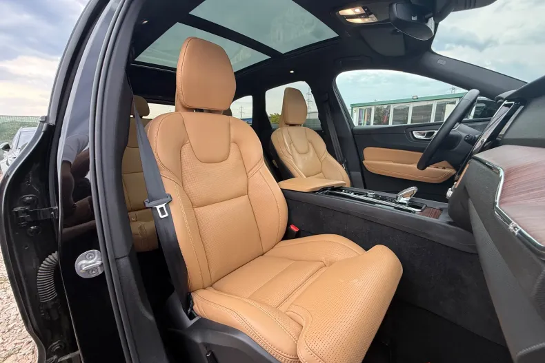Volvo XC60 din 2023 cu 125.899 km - oferta VOL248453 - foto 31