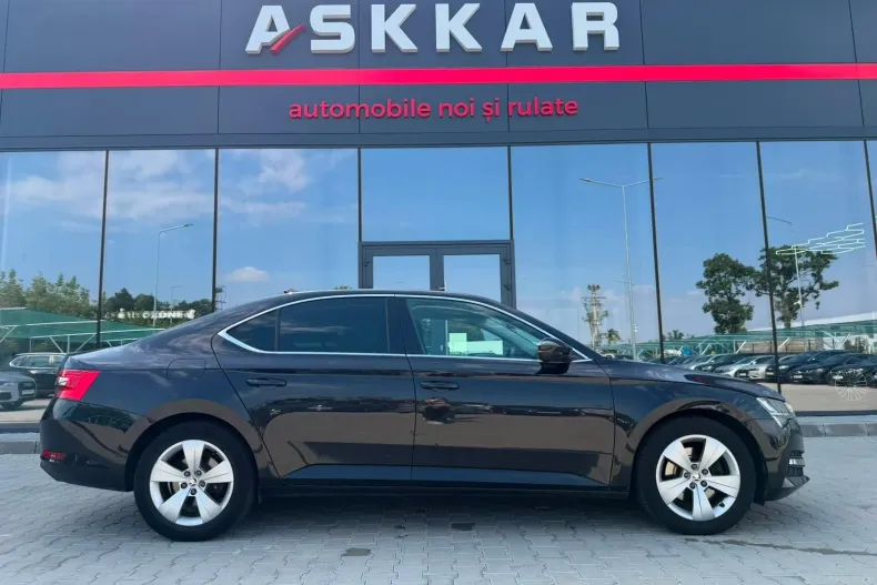 Skoda Superb din 2022 cu 118.549 km - oferta SKO248456 - foto 10