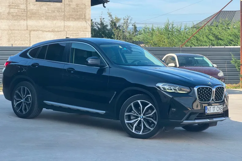 BMW X4 (Seria X) din 2022 cu 59.000 km - oferta BMW248458 - foto 1