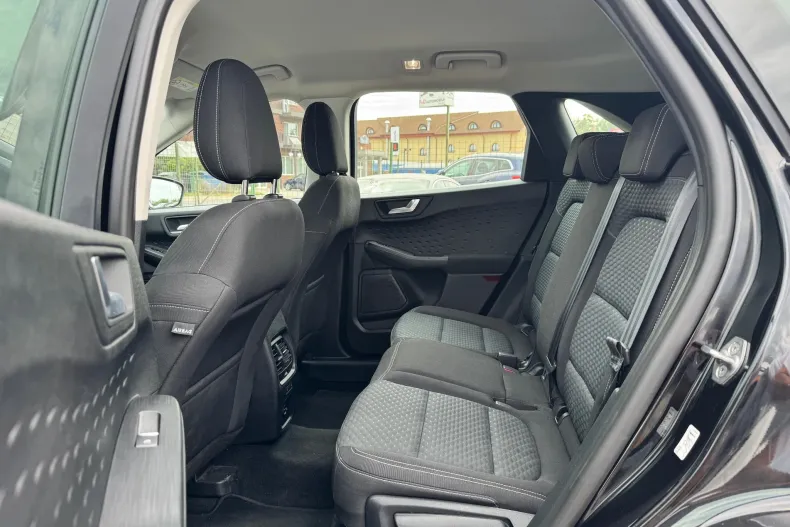 Ford Kuga din 2022 cu 44.000 km - oferta FOR248459 - foto 8