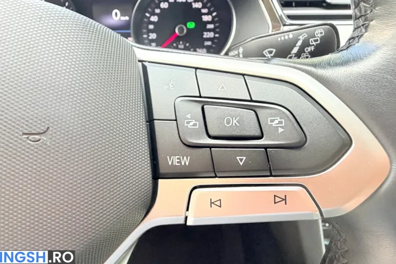 Volkswagen Passat din 2023 cu 150.375 km - oferta VOL248460 - foto 23