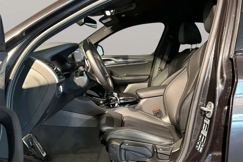 BMW X4 (Seria X) din 2023 cu 15.792 km - oferta BMW248478 - foto 10