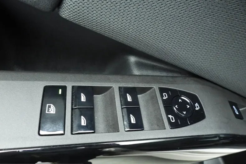 BMW X3 (Seria X) din 2025 cu 18.000 km - oferta BMW248486 - foto 22