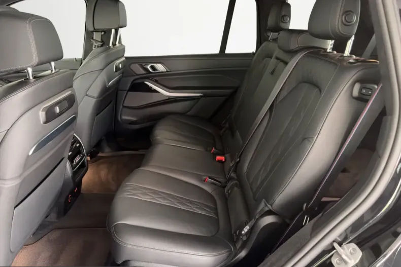 BMW X7 (Seria X) din 2025 cu 7.747 km - oferta BMW248487 - foto 10