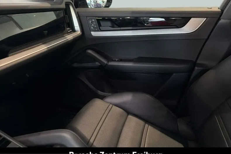 Porsche Cayenne din 2024 cu 17.990 km - oferta POR248492 - foto 23
