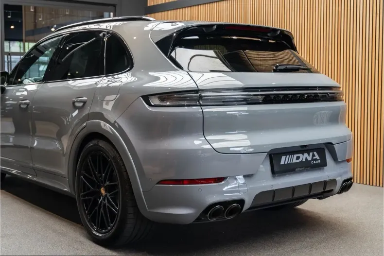 Porsche Cayenne din 2024 cu 39.625 km - oferta POR248498 - foto 11
