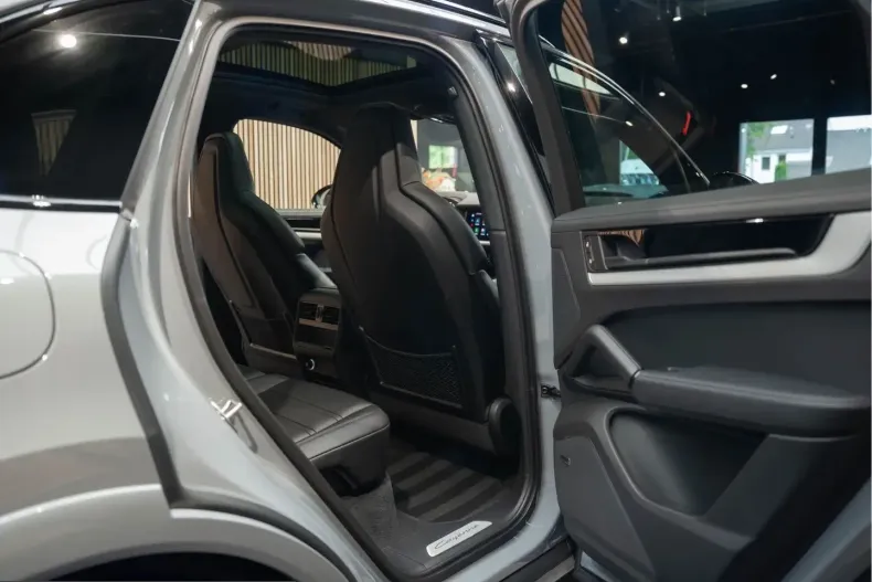Porsche Cayenne din 2024 cu 39.625 km - oferta POR248498 - foto 26