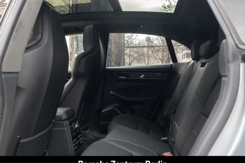 Porsche Macan din 2025 cu 12.930 km - oferta POR248501 - foto 6