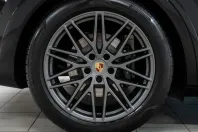 Porsche Cayenne din 2025 cu 18.976 km - oferta POR248509 - foto 10