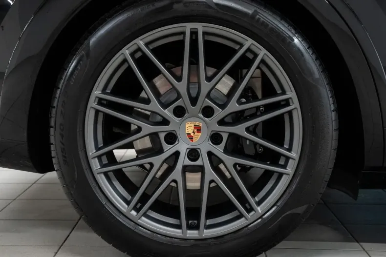 Porsche Cayenne din 2025 cu 18.976 km - oferta POR248509 - foto 10