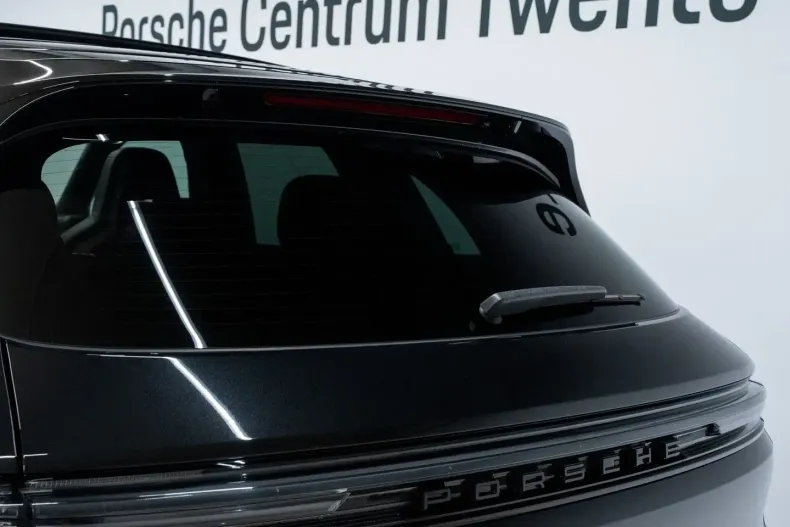 Porsche Cayenne din 2025 cu 18.976 km - oferta POR248509 - foto 17
