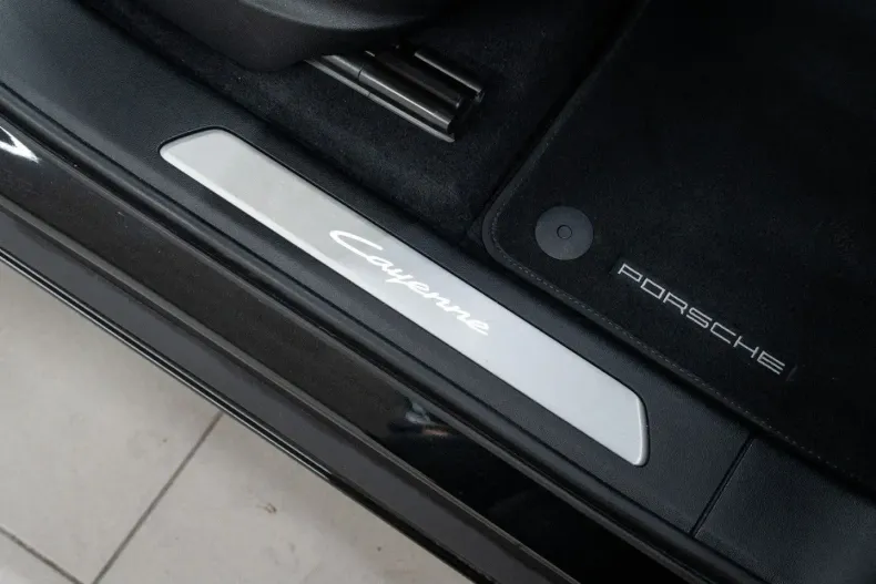 Porsche Cayenne din 2025 cu 18.976 km - oferta POR248509 - foto 22