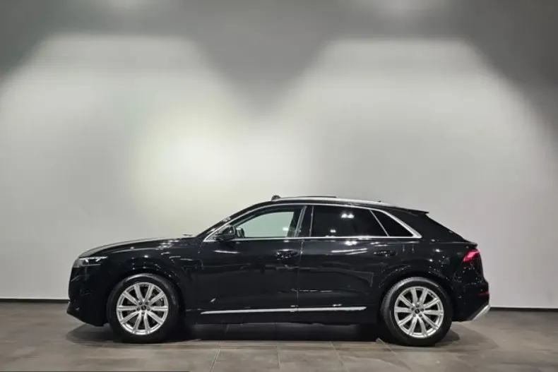 Audi Q8 din 2024 cu 26.251 km - oferta AUD248511 - foto 8