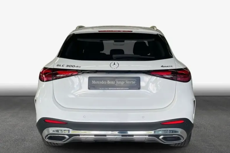 Mercedes-Benz GLC 300 (Clasa GLC) din 2025 cu 12.408 km - oferta MER248519 - foto 5