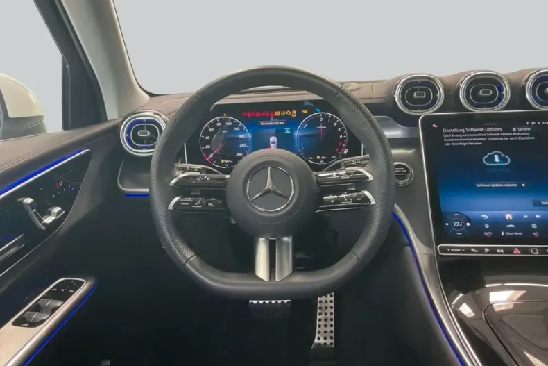 Mercedes-Benz GLC 300 (Clasa GLC) din 2025 cu 12.408 km - oferta MER248519 - foto 15