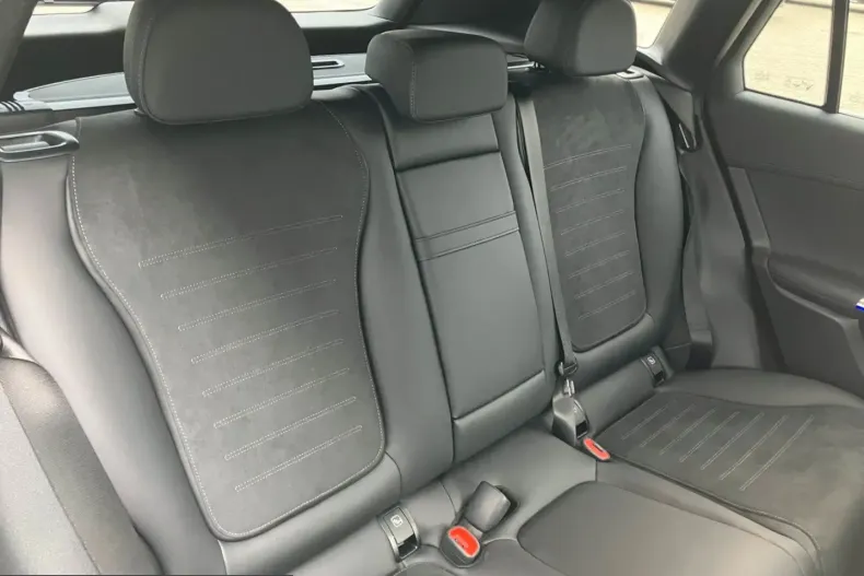 Mercedes-Benz GLC 300 (Clasa GLC) din 2025 cu 26.000 km - oferta MER248523 - foto 10