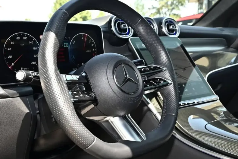 Mercedes-Benz GLC 300 (Clasa GLC) din 2023 cu 31.998 km - oferta MER248524 - foto 20