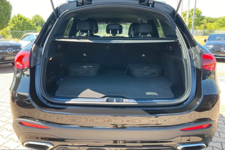 Mercedes-Benz GLC 300 (Clasa GLC) din 2025 cu 39.900 km - oferta MER248527 - foto 8