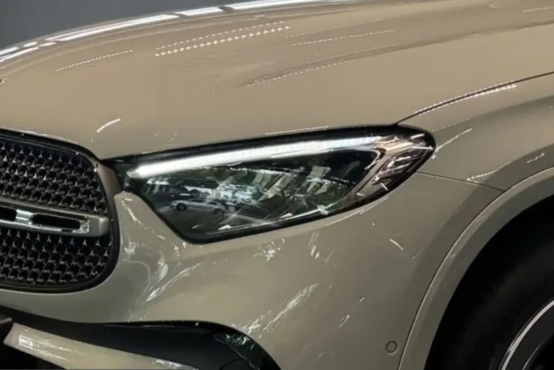 Mercedes-Benz GLC 300 (Clasa GLC) din 2025 cu 10.383 km - oferta MER248530 - foto 2