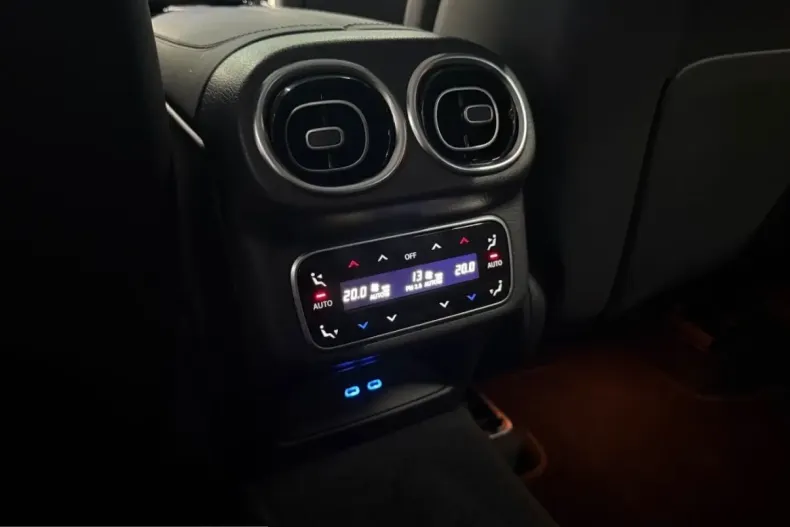 Mercedes-Benz GLC 300 (Clasa GLC) din 2025 cu 10.383 km - oferta MER248530 - foto 26