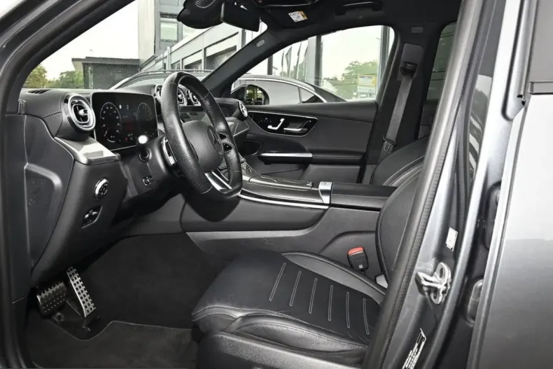 Mercedes-Benz GLC 300 (Clasa GLC) din 2023 cu 31.700 km - oferta MER248531 - foto 7